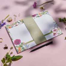 Load image into Gallery viewer, Weekly Planner A4 - Bountiful Blooms