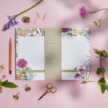 Load image into Gallery viewer, Weekly Planner A4 - Bountiful Blooms